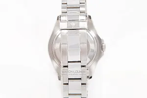 14000_watchlounge_lo.jpg