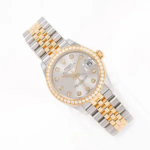 14004_watchlounge_lo.jpg