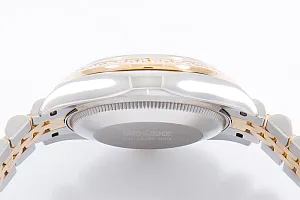 14009_watchlounge_lo.jpg