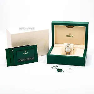 14013_watchlounge_lo.jpg