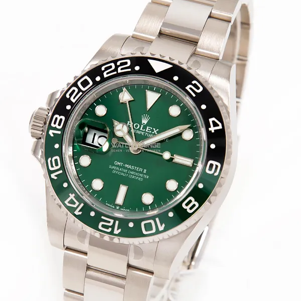 14016_watchlounge_lo_1.jpg