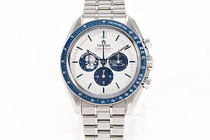 14040_watchlounge_lo.jpg