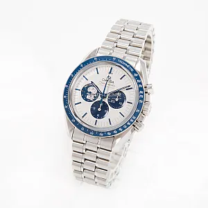 14042_watchlounge_lo.jpg