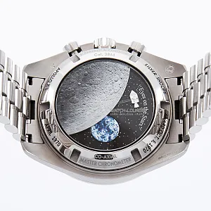 14045_watchlounge_lo.jpg