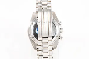 14047_watchlounge_lo.jpg