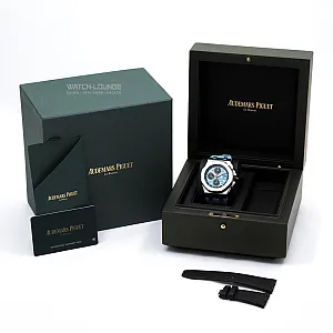 14059_watchlounge_lo.jpg