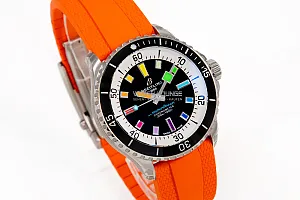 14064_watchlounge_lo.jpg