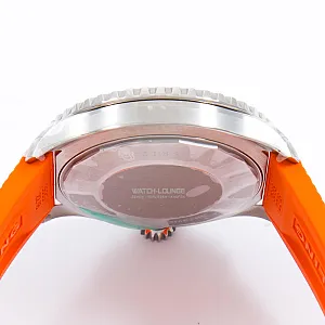 14067_watchlounge_lo.jpg