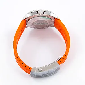14068_watchlounge_lo.jpg