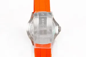 14069_watchlounge_lo.jpg