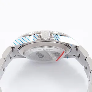 14090_watchlounge_lo.jpg