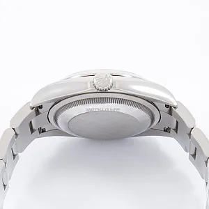 14100_watchlounge_lo.jpg