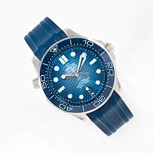 14107_watchlounge_lo.jpg