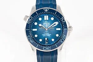 14108_watchlounge_lo.jpg