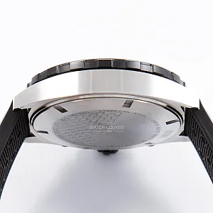 14146_watchlounge_lo.jpg