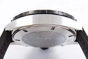 14146_watchlounge_lo.jpg