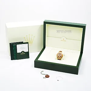 14194_watchlounge_lo.jpg