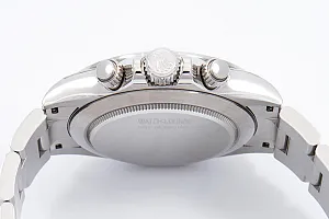 14202_watchlounge_lo.jpg