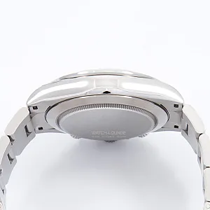 14203_watchlounge_lo.jpg