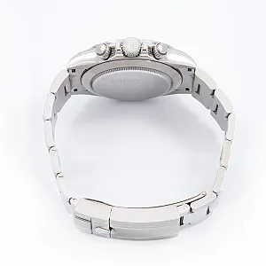 14204_watchlounge_lo.jpg