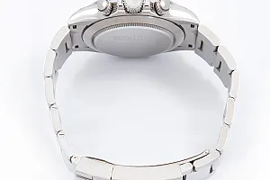 14204_watchlounge_lo.jpg