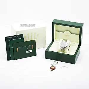 14206_watchlounge_lo.jpg