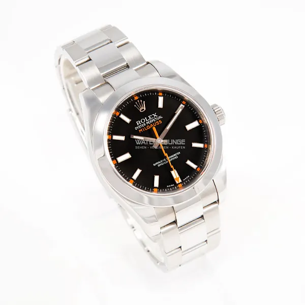 14223_watchlounge_lo.jpg