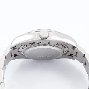14225_watchlounge_lo.jpg