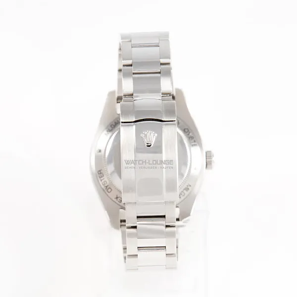 14228_watchlounge_lo.jpg