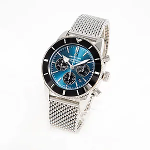14234_watchlounge_lo.jpg