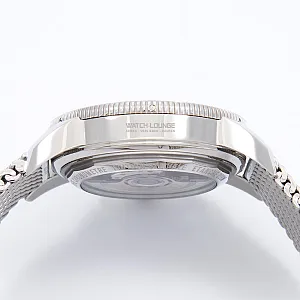 14236_watchlounge_lo.jpg