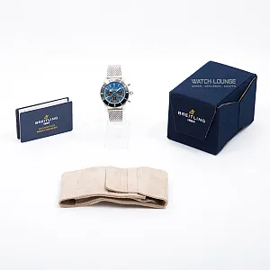 14240_watchlounge_lo.jpg