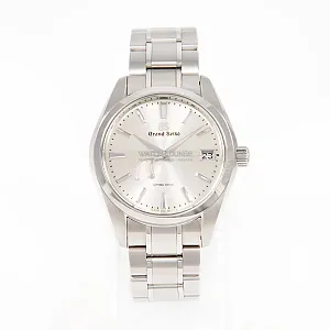 14244_watchlounge_lo.jpg