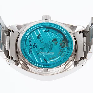 14249_watchlounge_lo.jpg