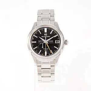 14256_watchlounge_lo.jpg
