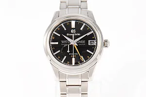 14256_watchlounge_lo.jpg