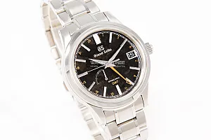 14257_watchlounge_lo.jpg