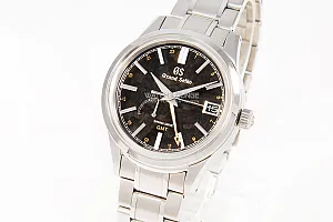 14258_watchlounge_lo.jpg