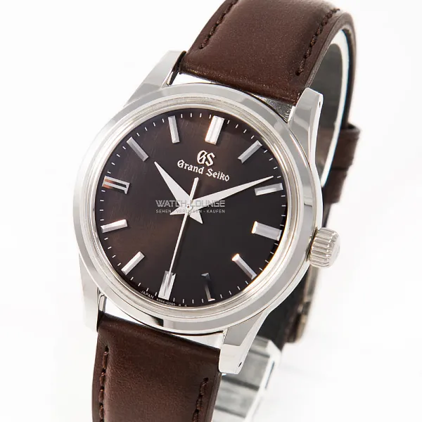 14266_watchlounge_lo_1.jpg