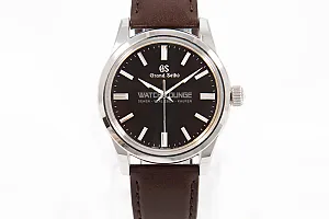 14268_watchlounge_lo.jpg