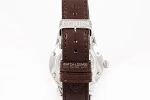 14275_watchlounge_lo.jpg