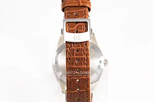 14287_watchlounge_lo.jpg