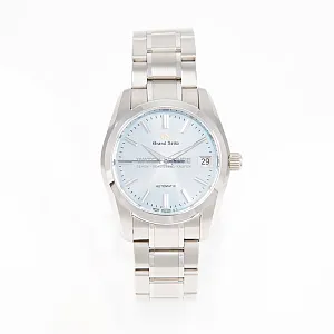 14292_watchlounge_lo.jpg