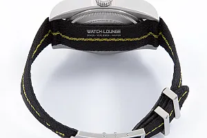 14309_watchlounge_lo.jpg