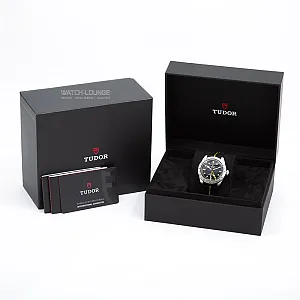 14311_watchlounge_lo.jpg