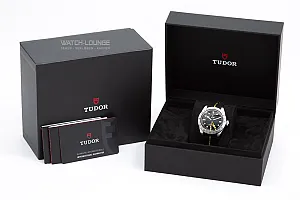 14311_watchlounge_lo.jpg