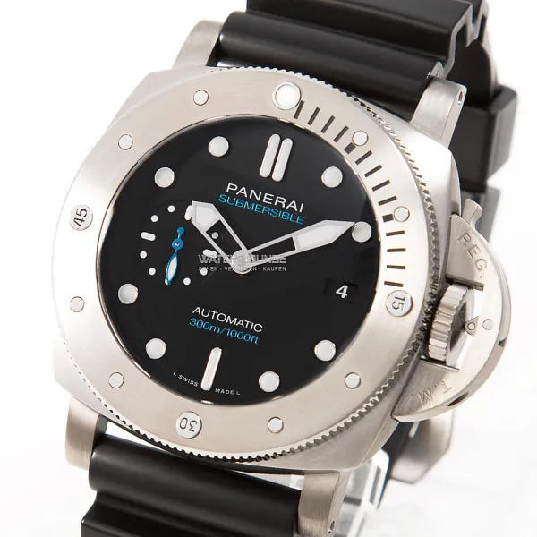 14312_watchlounge_lo_1.jpg