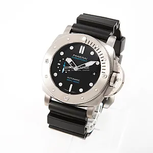 14316_watchlounge_lo.jpg