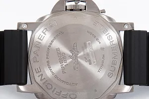 14319_watchlounge_lo.jpg