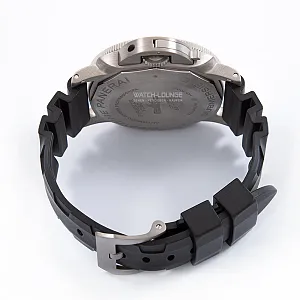 14320_watchlounge_lo.jpg